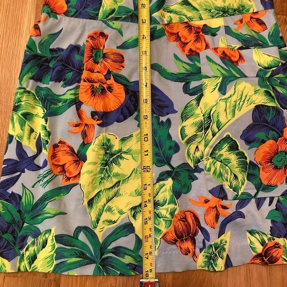 FRENCH Connection High Rise Floral Patterned Mini Skirt. Size 8. - Picture 8 of 12